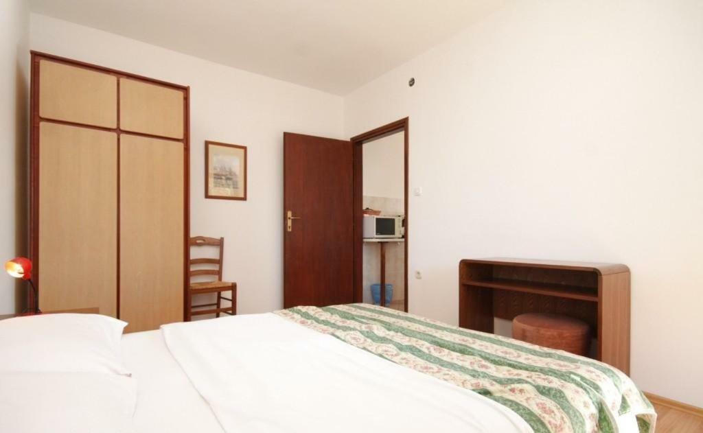 Apartment Radovan Porec Bagian luar foto