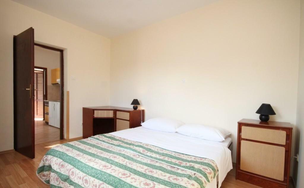 Apartment Radovan Porec Bagian luar foto