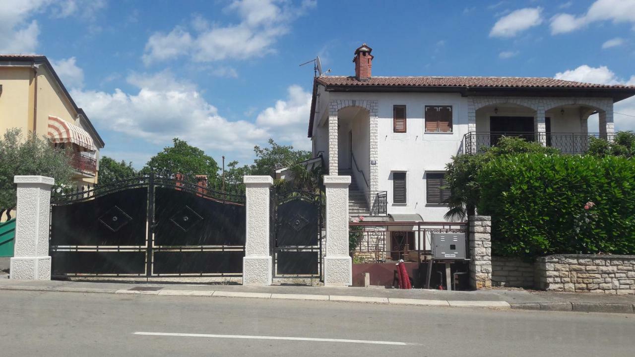 Apartment Radovan Porec Bagian luar foto